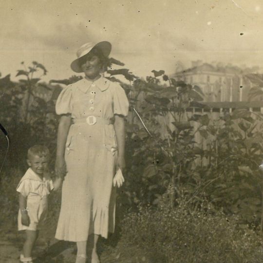 matka z dziećmi, Dzień Matki