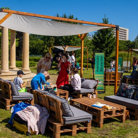 Sopot pełen książek. Plener Czytelniczy Hestii 2025 otwiera lato z literaturą