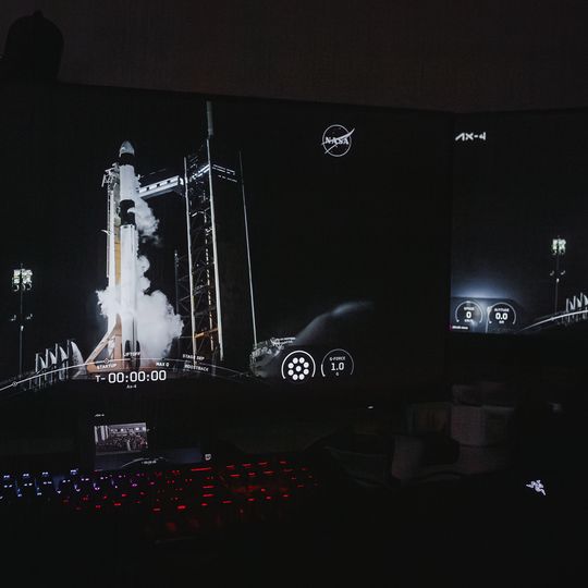 Historyczny lot Polaka w kosmos! Misja Ax-4 na ISS