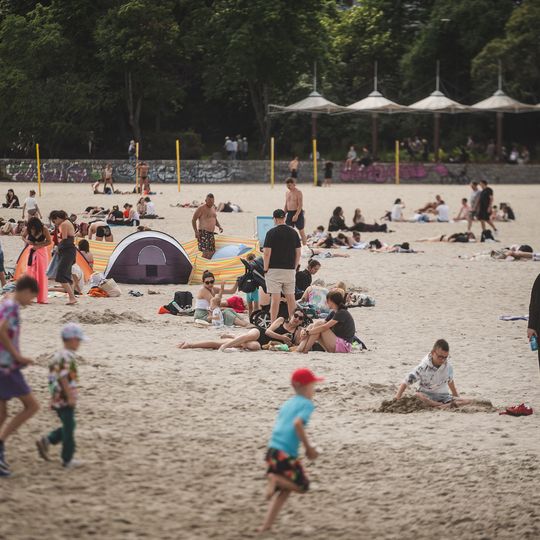 plażowicze w Gdyni, lato 2025