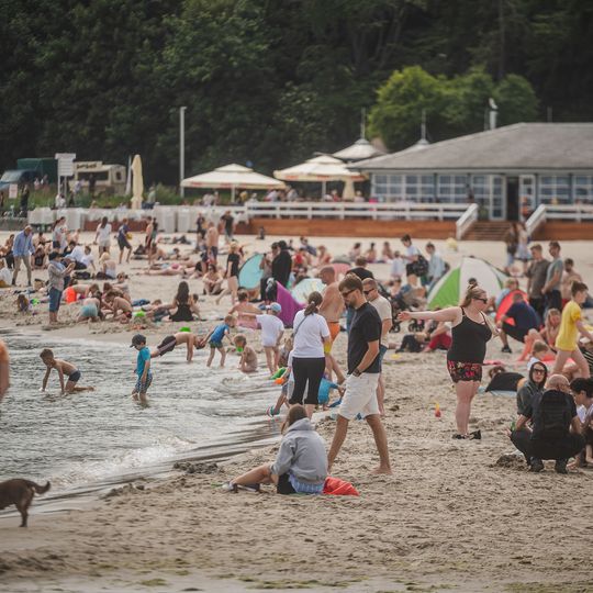 plażowicze w Gdyni, lato 2025