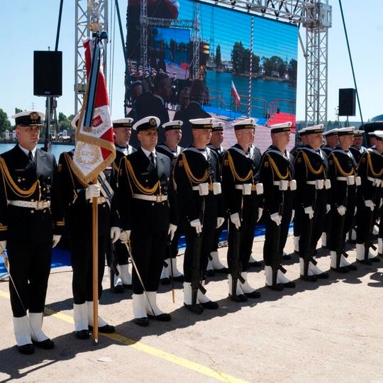 wodowanie i chrzest okrętu rozpoznawczego Jerzy Różycki