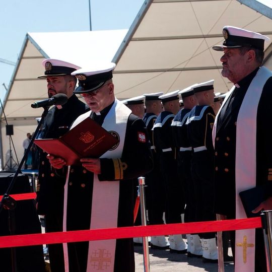 wodowanie i chrzest okrętu rozpoznawczego Jerzy Różycki