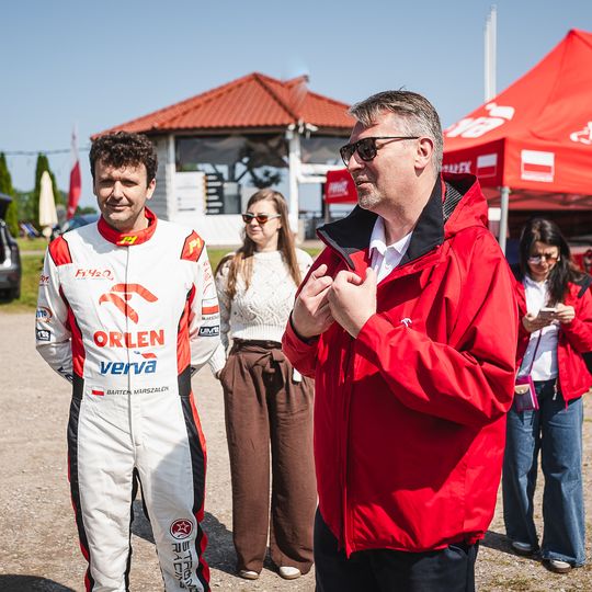 Bartłomiej Marszałek to pierwszy Polak w wodnej Formule 1. Zobacz go w akcji!