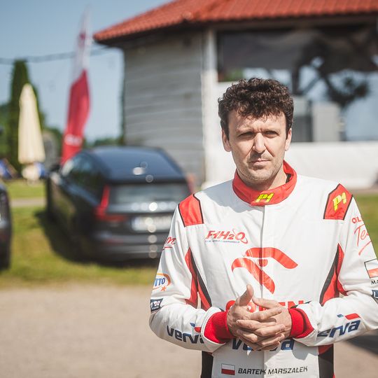 Bartłomiej Marszałek na spotkaniu z dziennikarzami w Nadolu