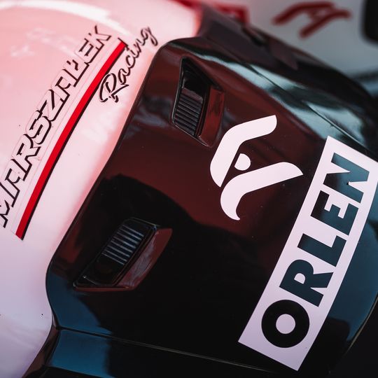 Bartłomiej Marszałek na spotkaniu z dziennikarzami w Nadolu