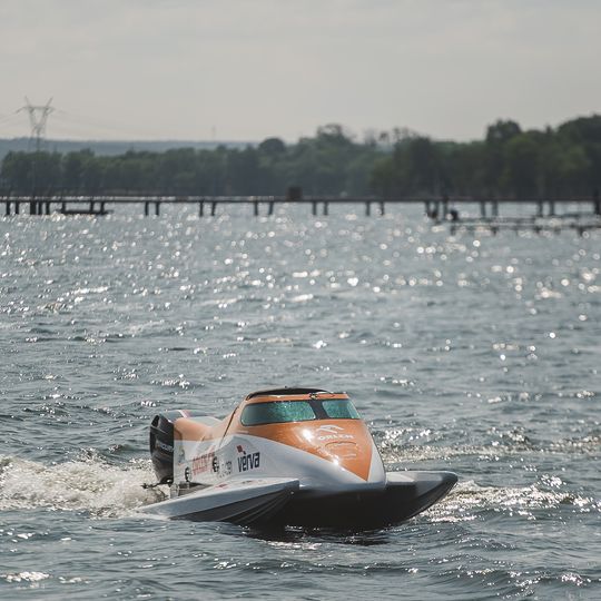 Bartłomiej Marszałek na spotkaniu z dziennikarzami w Nadolu