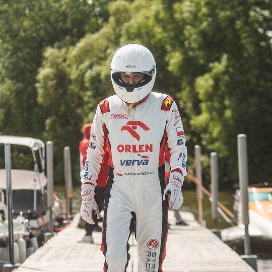 Bartłomiej Marszałek na spotkaniu z dziennikarzami w Nadolu