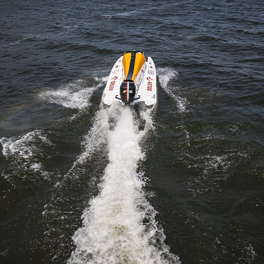 Bartłomiej Marszałek na spotkaniu z dziennikarzami w Nadolu