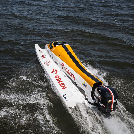 Bartłomiej Marszałek na spotkaniu z dziennikarzami w Nadolu