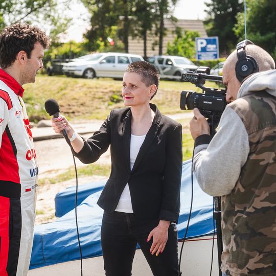 Bartłomiej Marszałek na spotkaniu z dziennikarzami w Nadolu