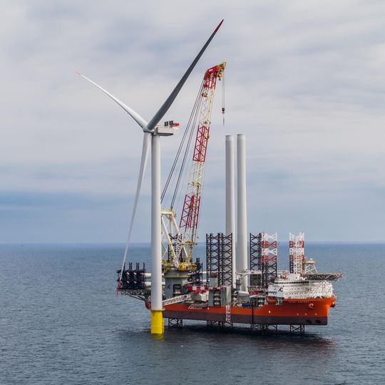 Baltic Power: Pierwszy wiatrak na Bałtyku już stoi