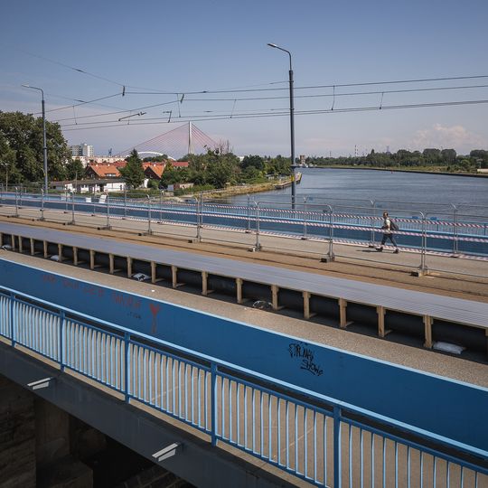 Most Siennicki w Gdańsku z kładką dla pieszych i rowerzystów