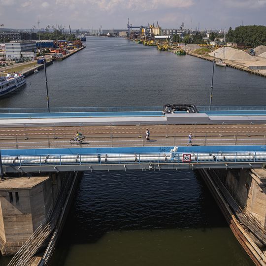 Most Siennicki w Gdańsku z kładką dla pieszych i rowerzystów