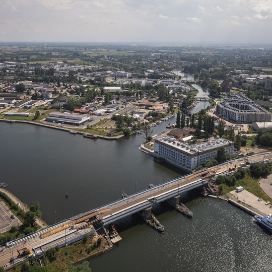 Most Siennicki w Gdańsku z kładką dla pieszych i rowerzystów