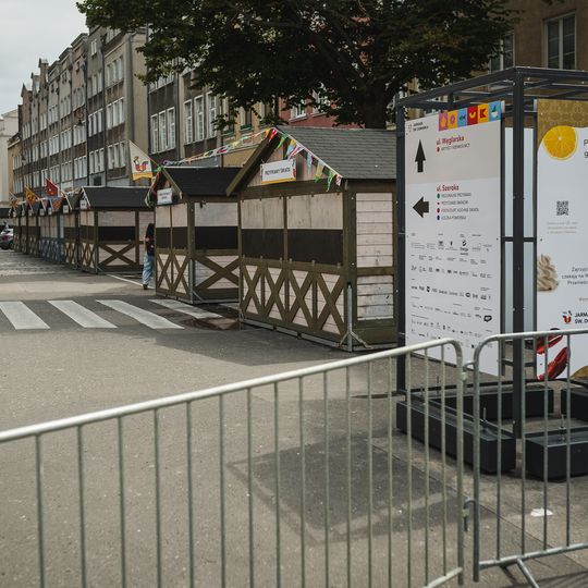 przygotowania do Jarmarku Świętego Dominika 2025 w Gdańsku