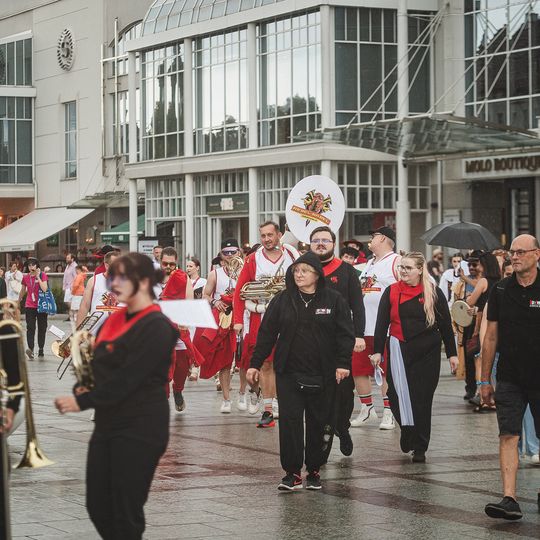 Brasswood Fest 2025, kolorowa parada zespołów dętych
