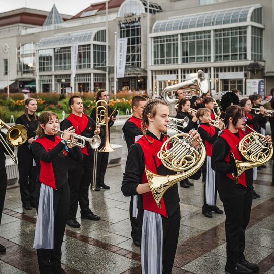 Brasswood Fest 2025, kolorowa parada zespołów dętych