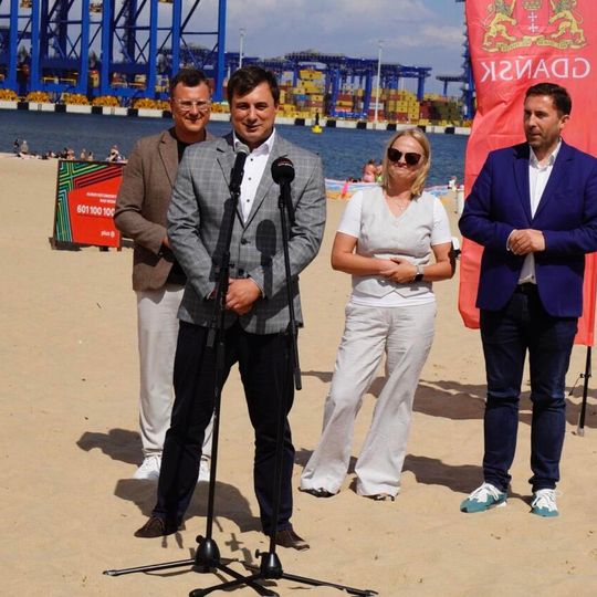 BeBot – nowoczesny robot sprzątający plażę w Gdańsku-Stogach