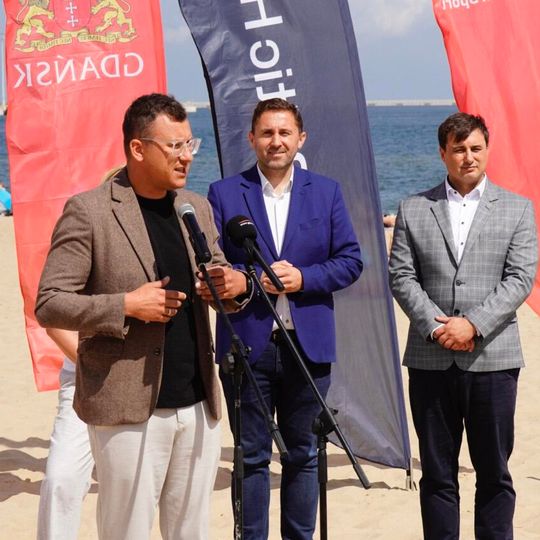 BeBot – nowoczesny robot sprzątający plażę w Gdańsku-Stogach