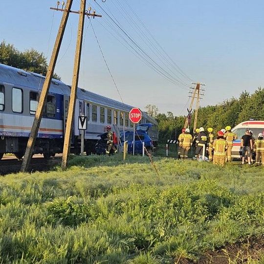 wypadek na przejeździe kolejowym w Garczegorzu