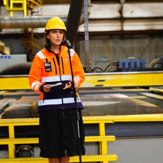 pierwsze cięcie stali na konstrukcje dla morskiej farmy wiatrowej Baltica 2