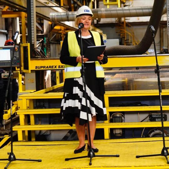 pierwsze cięcie stali na konstrukcje dla morskiej farmy wiatrowej Baltica 2