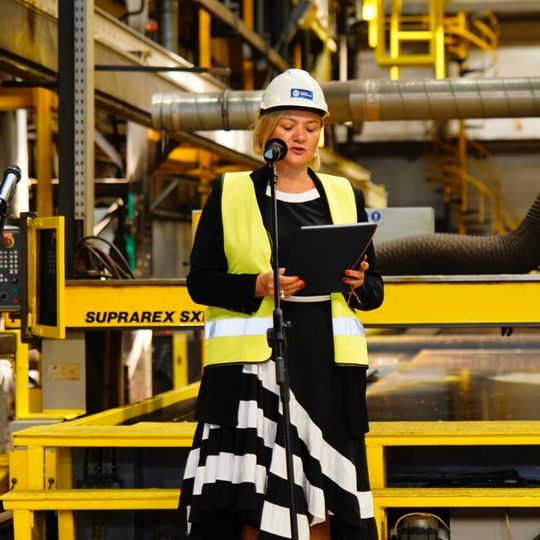 pierwsze cięcie stali na konstrukcje dla morskiej farmy wiatrowej Baltica 2