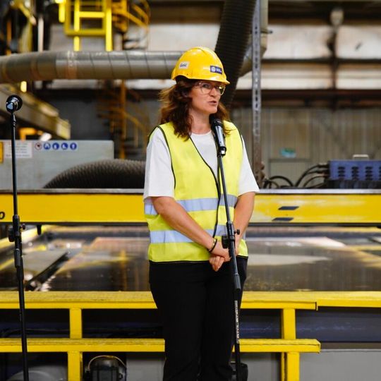 pierwsze cięcie stali na konstrukcje dla morskiej farmy wiatrowej Baltica 2