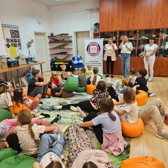 „Wakacyjne Misje Odkrywców – półkolonie z przygodą, pasją i ORLENEM”