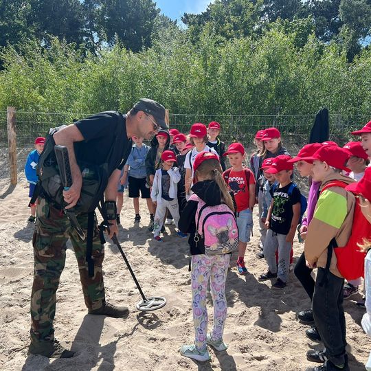 „Wakacyjne Misje Odkrywców – półkolonie z przygodą, pasją i ORLENEM”