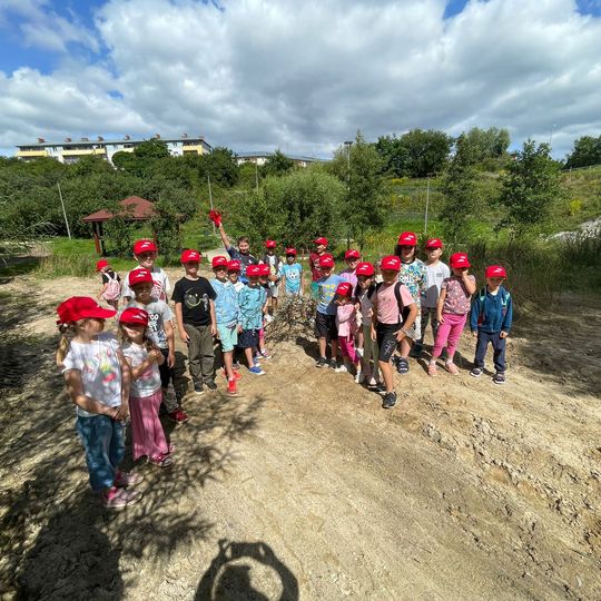„Wakacyjne Misje Odkrywców – półkolonie z przygodą, pasją i ORLENEM”