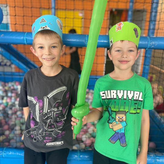 „Wakacyjne Misje Odkrywców – półkolonie z przygodą, pasją i ORLENEM”