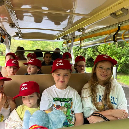 „Wakacyjne Misje Odkrywców – półkolonie z przygodą, pasją i ORLENEM”