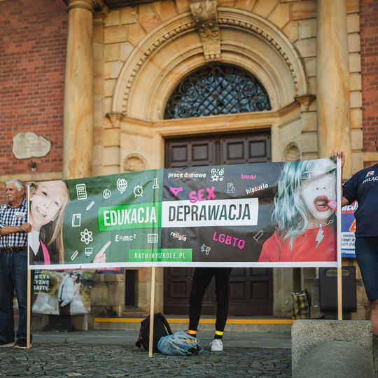Protest przeciwników edukacji zdrowotnej w Gdańsku