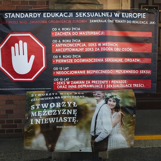 protest przeciwników edukacji zdrowotnej w Gdańsku