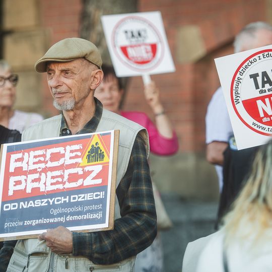 protest przeciwników edukacji zdrowotnej w Gdańsku