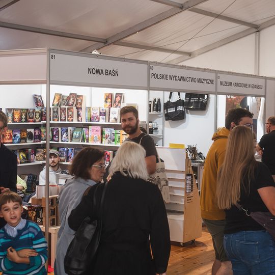 Gdańskie Targi Książki 2025. Setki czytelników, nowości wydawnicze i nagrody