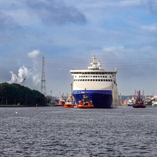 prom Jantar Unity na próbach morskich