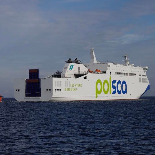 prom Jantar Unity na próbach morskich