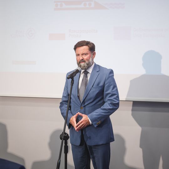 rozpoczęcie budowy terminalu intermodalnego w Porcie Gdynia