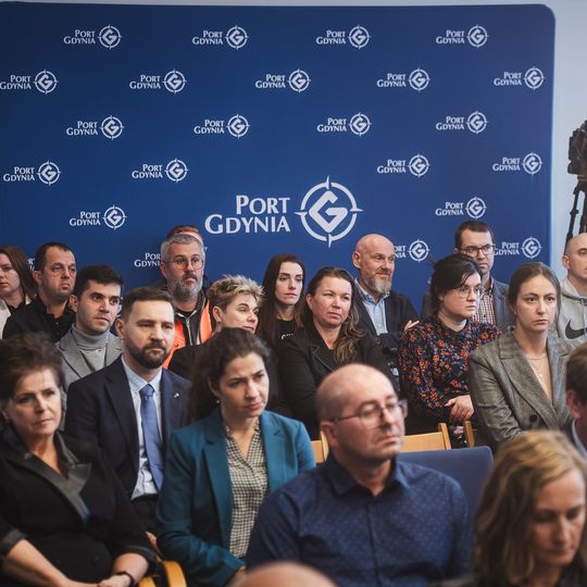 rozpoczęcie budowy terminalu intermodalnego w Porcie Gdynia