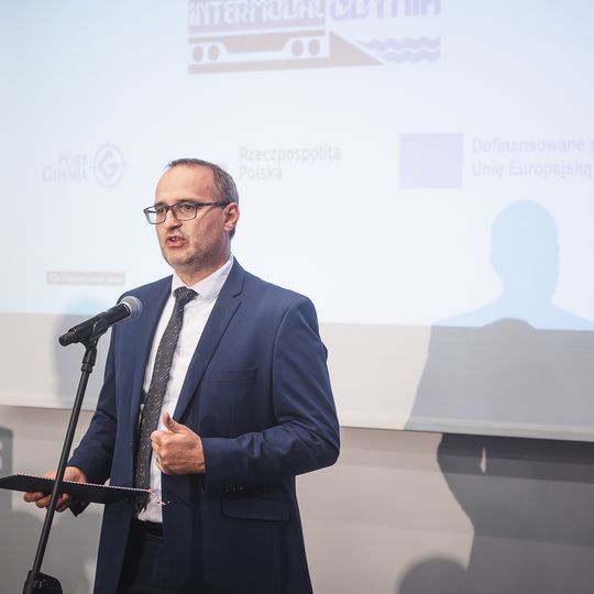 rozpoczęcie budowy terminalu intermodalnego w Porcie Gdynia