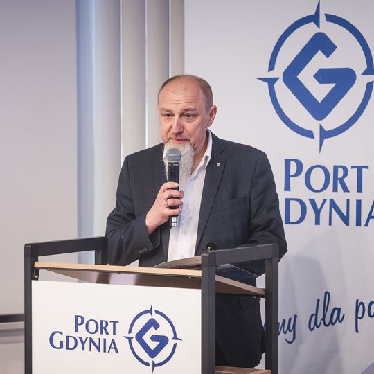 rozpoczęcie budowy terminalu intermodalnego w Porcie Gdynia