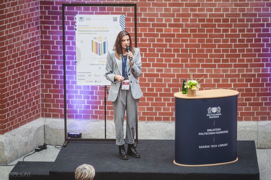 Konferencja „Dziedzictwo w sieci: digitalizacja w erze przemian”.