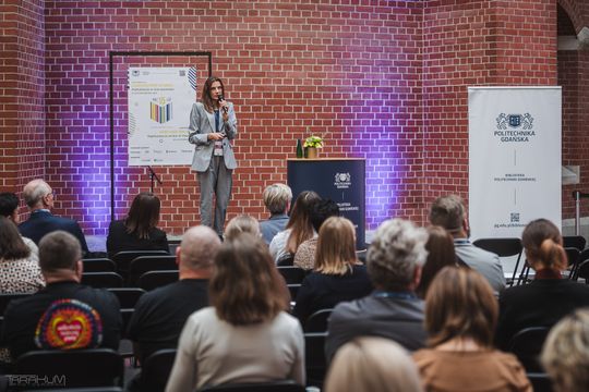 Konferencja „Dziedzictwo w sieci: digitalizacja w erze przemian”.