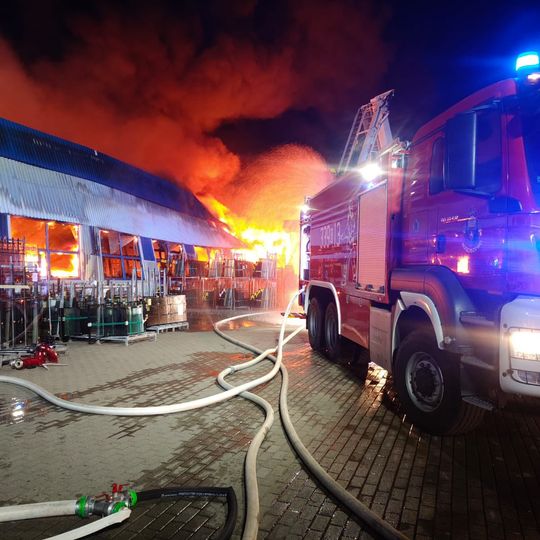 pożar fabryki okien w Rusocinie