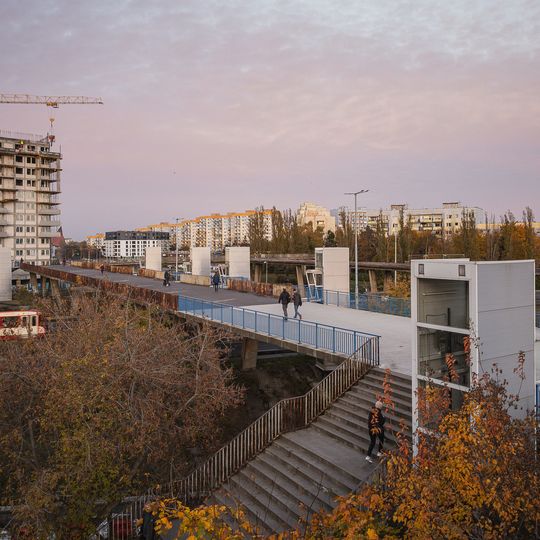 Rozpoczęła się rozbiórka kładki na Zaspie w Gdańsku. Nowa za dwa lata