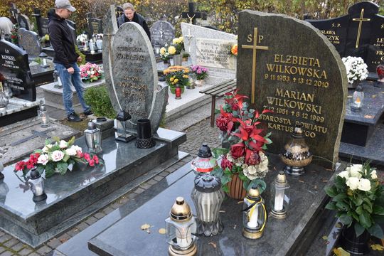 Zasłużeni dla powiatu i Kaszub. Spoczywają na kartuskich cmentarzach