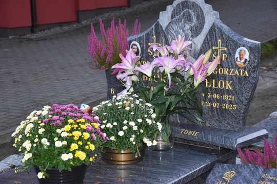 Zasłużeni dla powiatu i Kaszub. Spoczywają na kartuskich cmentarzach